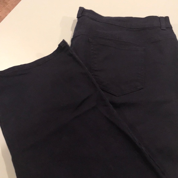 Basic Editions Classic Fit Jeans - Picture 3 of 7